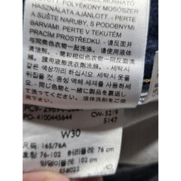 Levi's Classic Tag Size 29 Women's Blue Denim Stretch Shorts Mid Rise - Picture 4 of 12